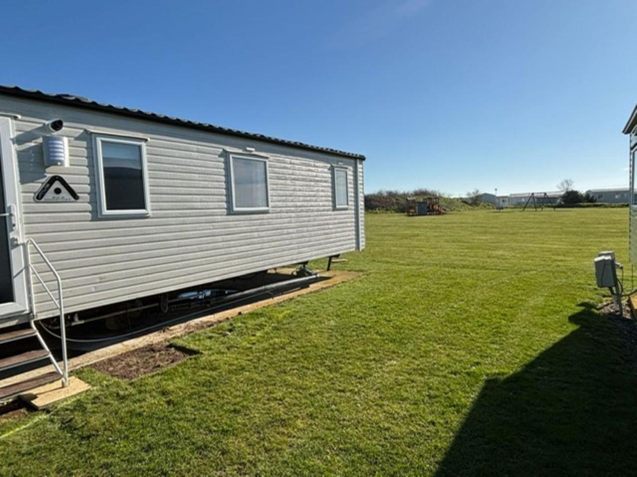 Central View Leysdown-on-Sea Exterior photo